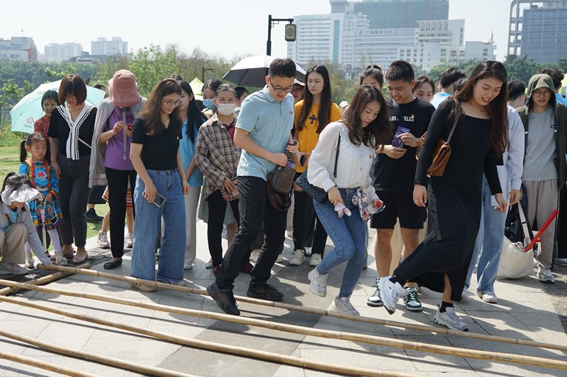 英国上市公司365