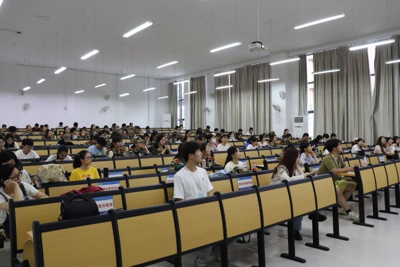 英国上市公司365