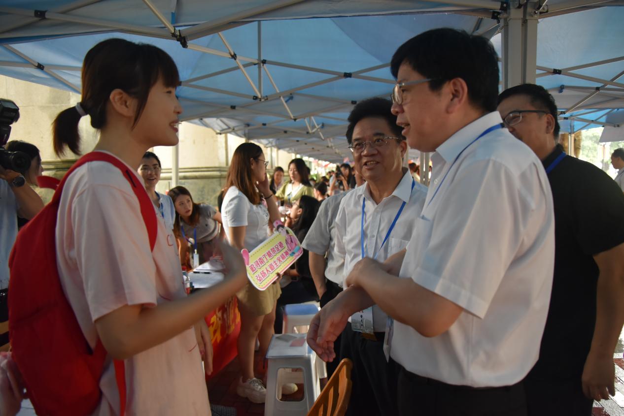 英国上市公司365