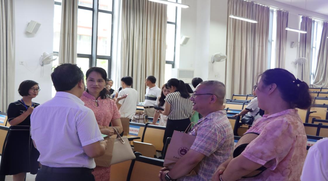 英国上市公司365