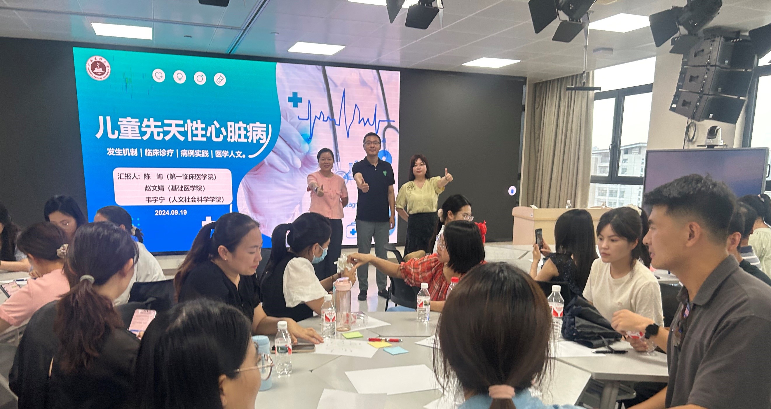 图1.jpg 英国上市公司365