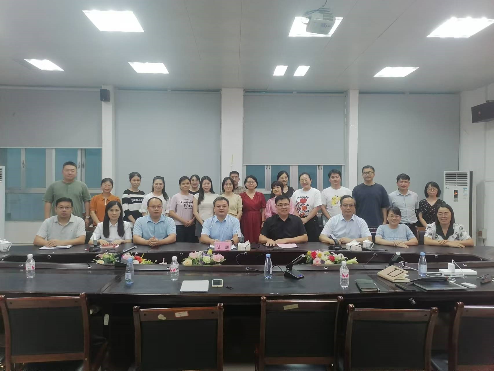 2.jpg 英国上市公司365