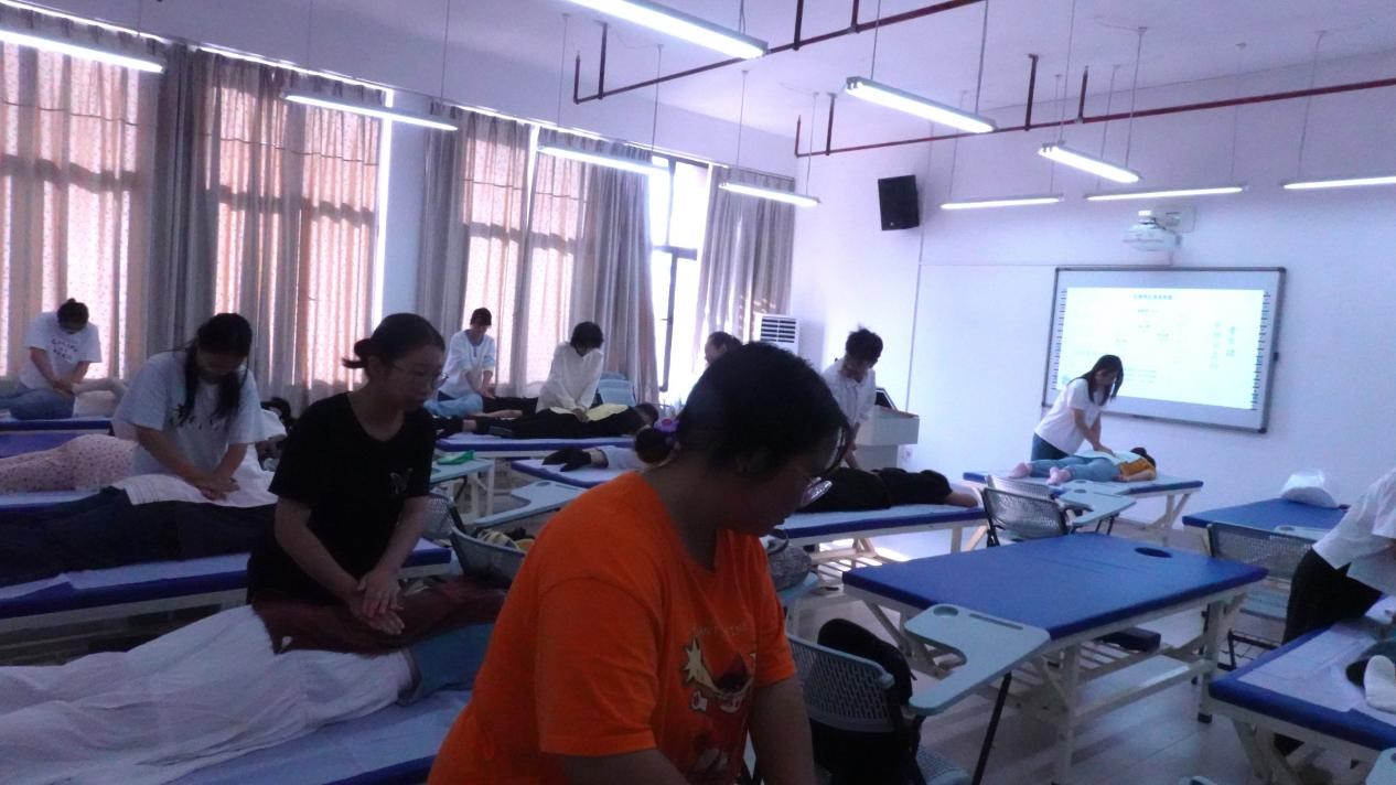 以身疗心4.jpg 英国上市公司365